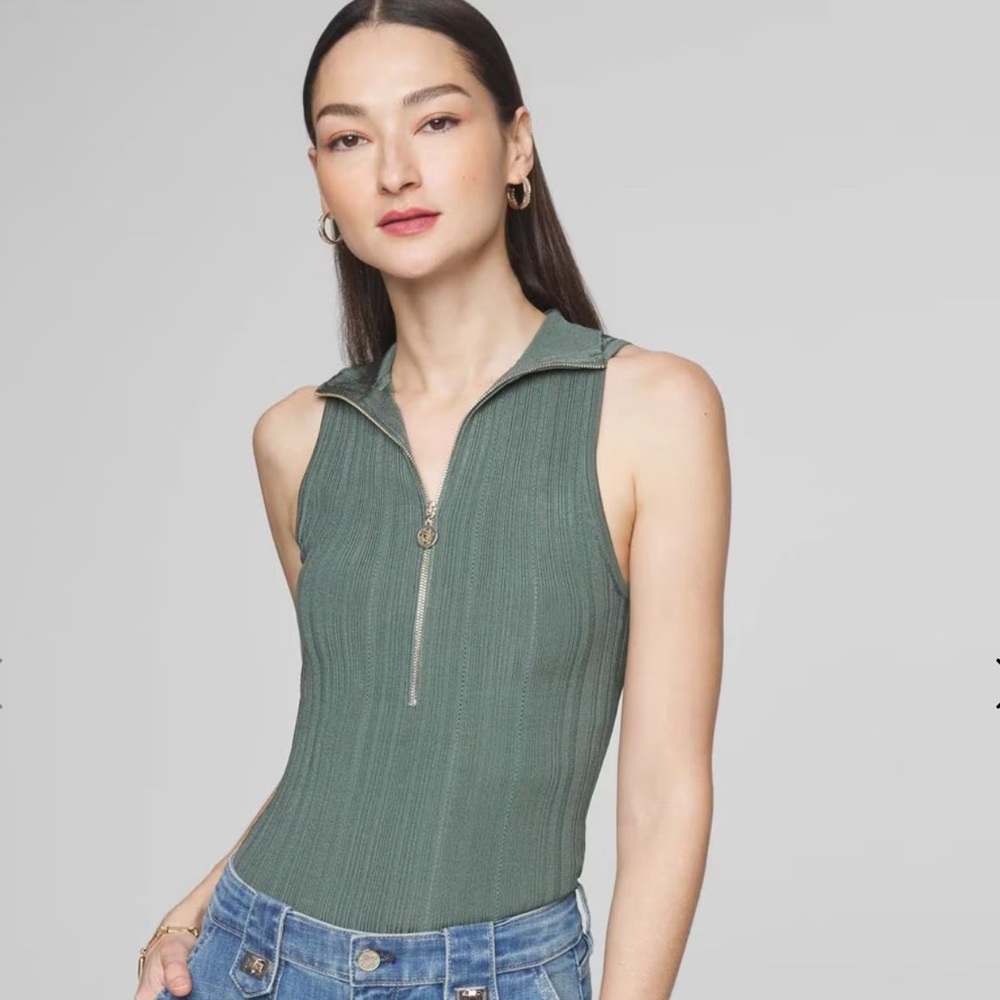 Green Sleeveless Zip-Up Top